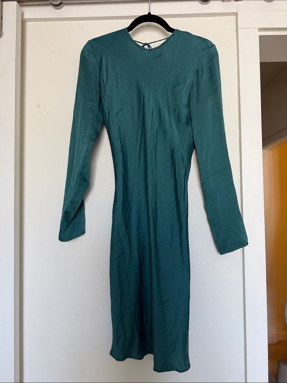 AWAVEAWAKE Long Sleeve Teal Sheath Midi Dress Open Back